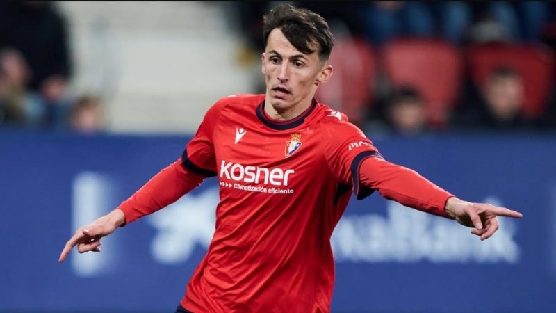 Budimir là hung thần vòng cấm, chìa khóa mở ra chiến thắng cho Osasuna trước các ông lớn.